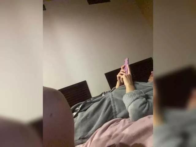 No-Face-Guy on BongaCams 