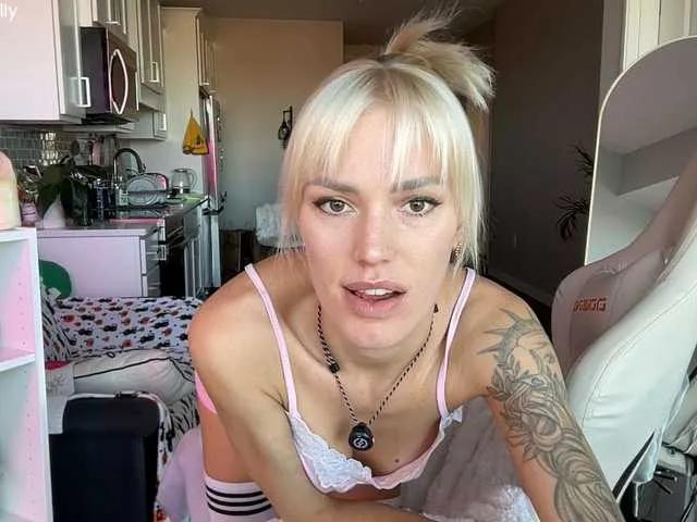 ohbabykelly on BongaCams