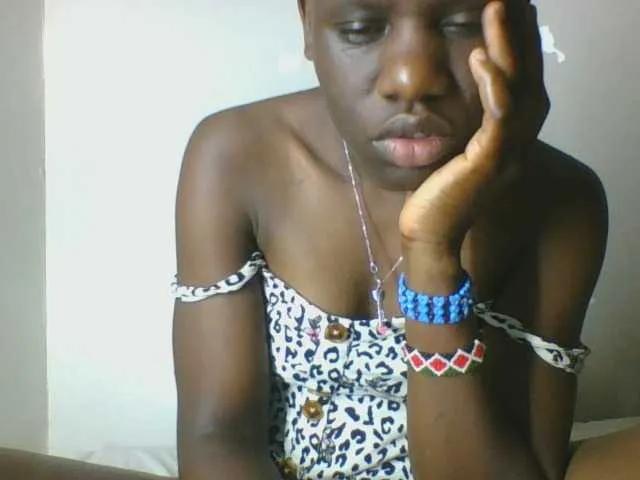 Petitegoddess on BongaCams