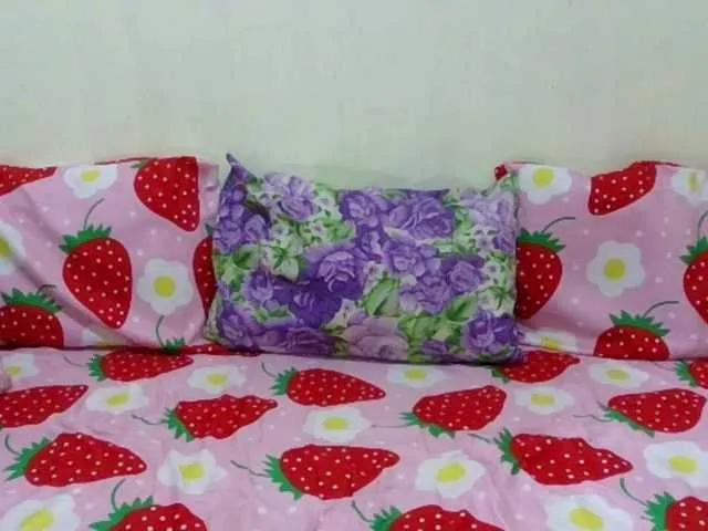 Pinky121 on BongaCams