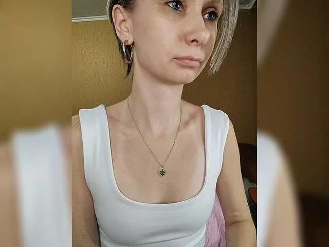 prettyKris on BongaCams