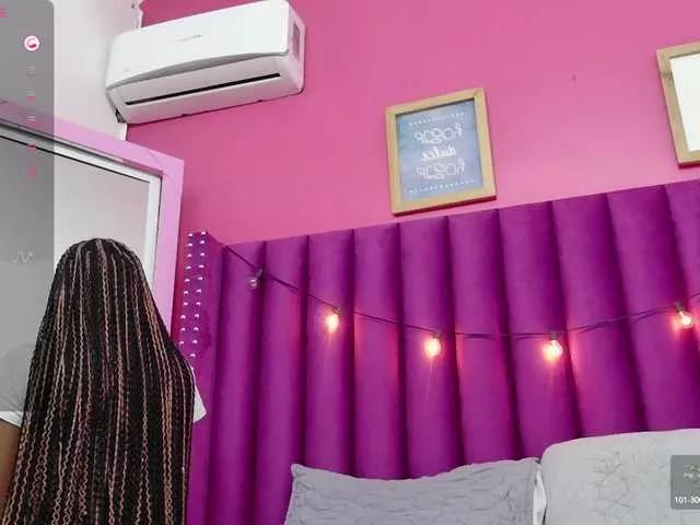 pureebonyy on BongaCams 