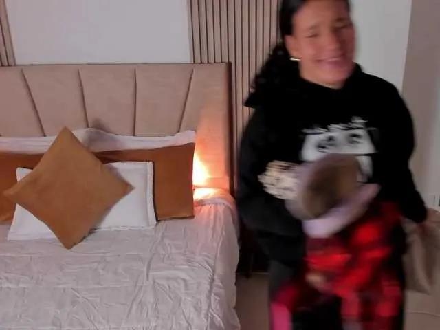 RachellJamess on BongaCams