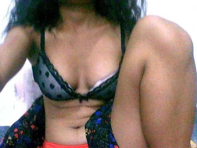 Reine2delice on BongaCams