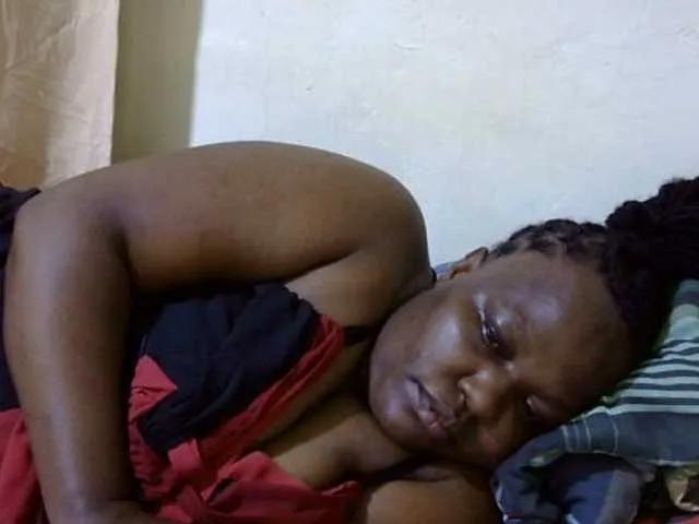 sexy-ebony254 on BongaCams