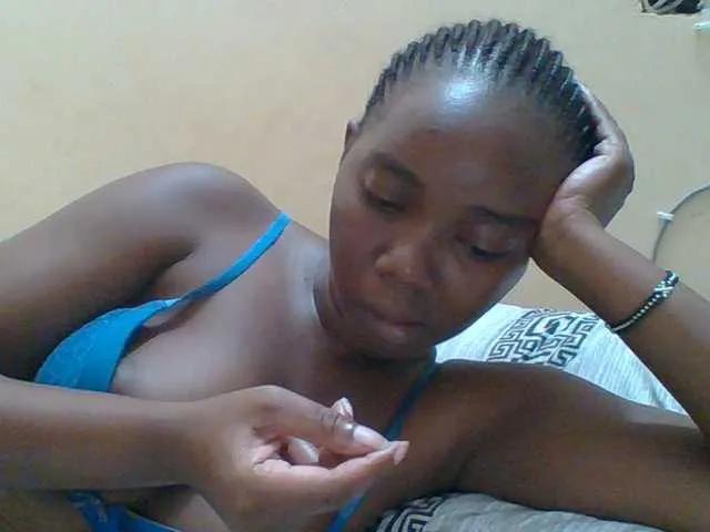 Sexyebonygal on BongaCams