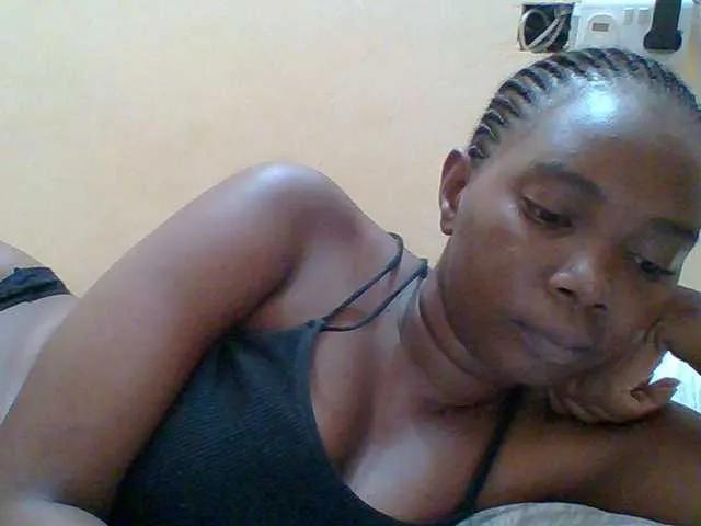 Sexyebonygal from BongaCams