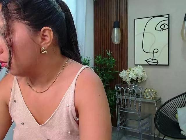Sharlotte-Milk on BongaCams 