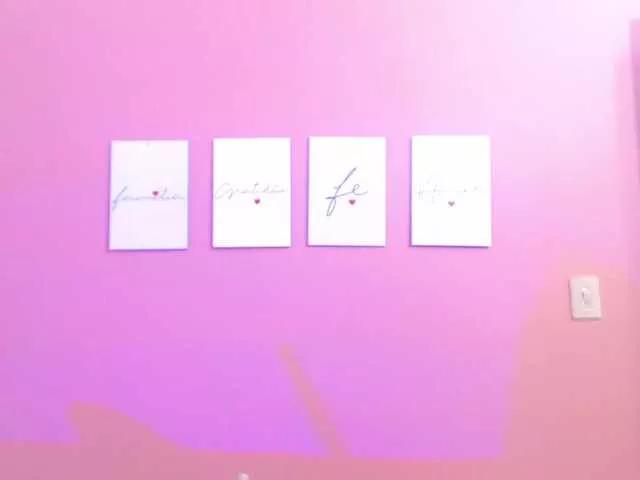 slutlittlegir on BongaCams