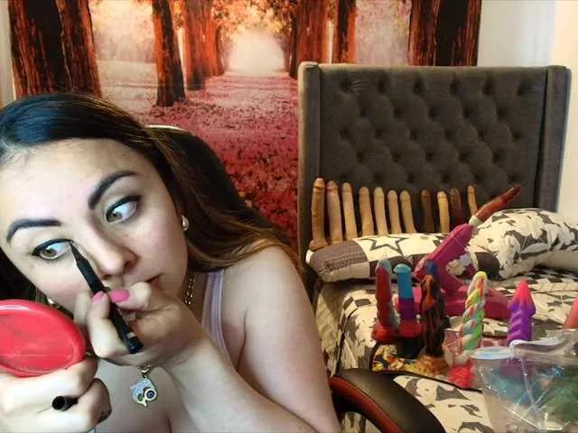 sofia23dirty on BongaCams