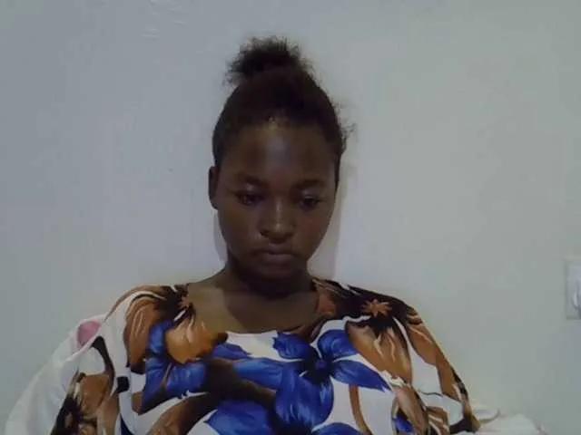 sweet-luna1 on BongaCams