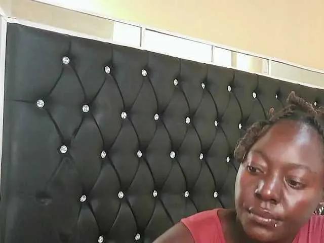 trina94 on BongaCams