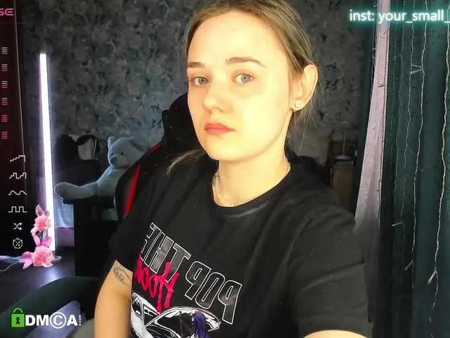 your-small-bunny on BongaCams