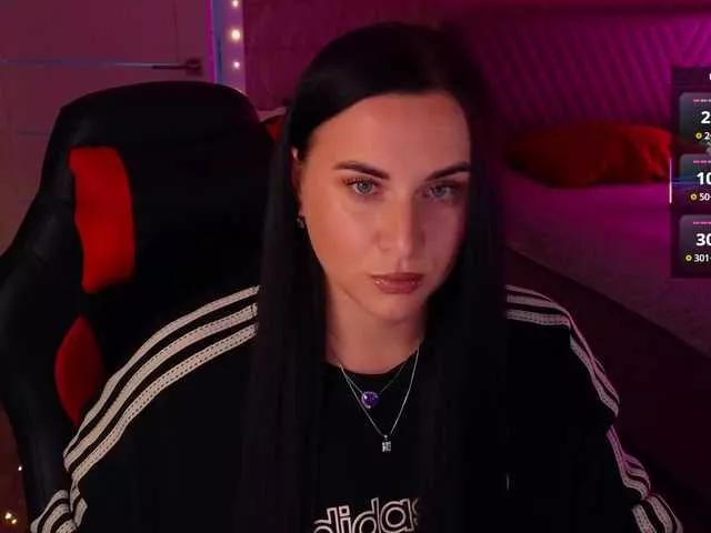 YURIEVNA13 on BongaCams 