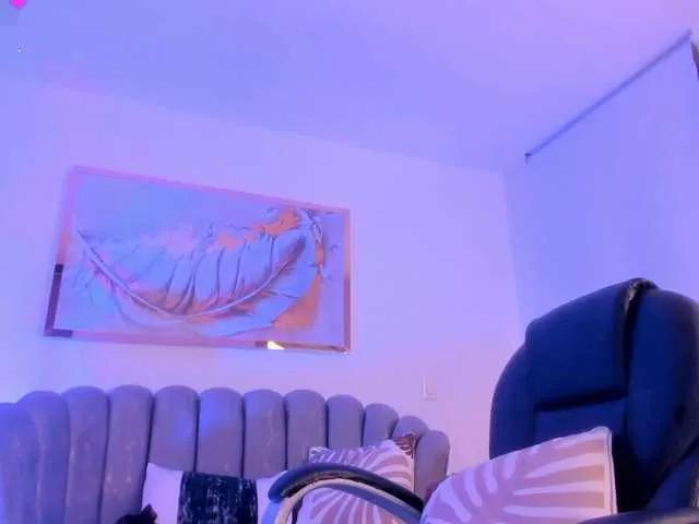 ZoePresley1 from BongaCams