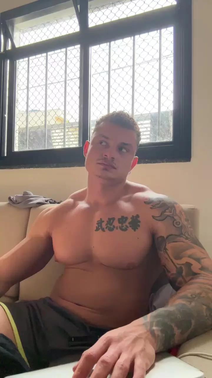_Alegria_do_dia on Cam4 