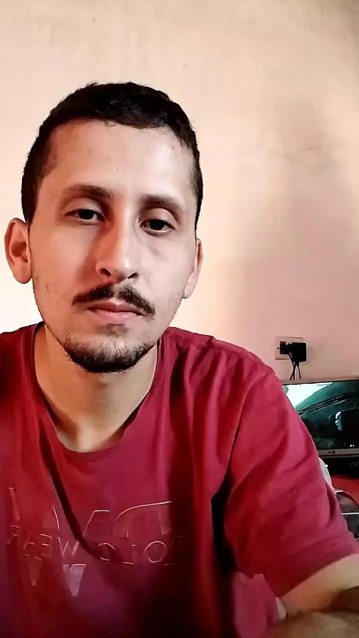 Alemaoroludo2 on Cam4 