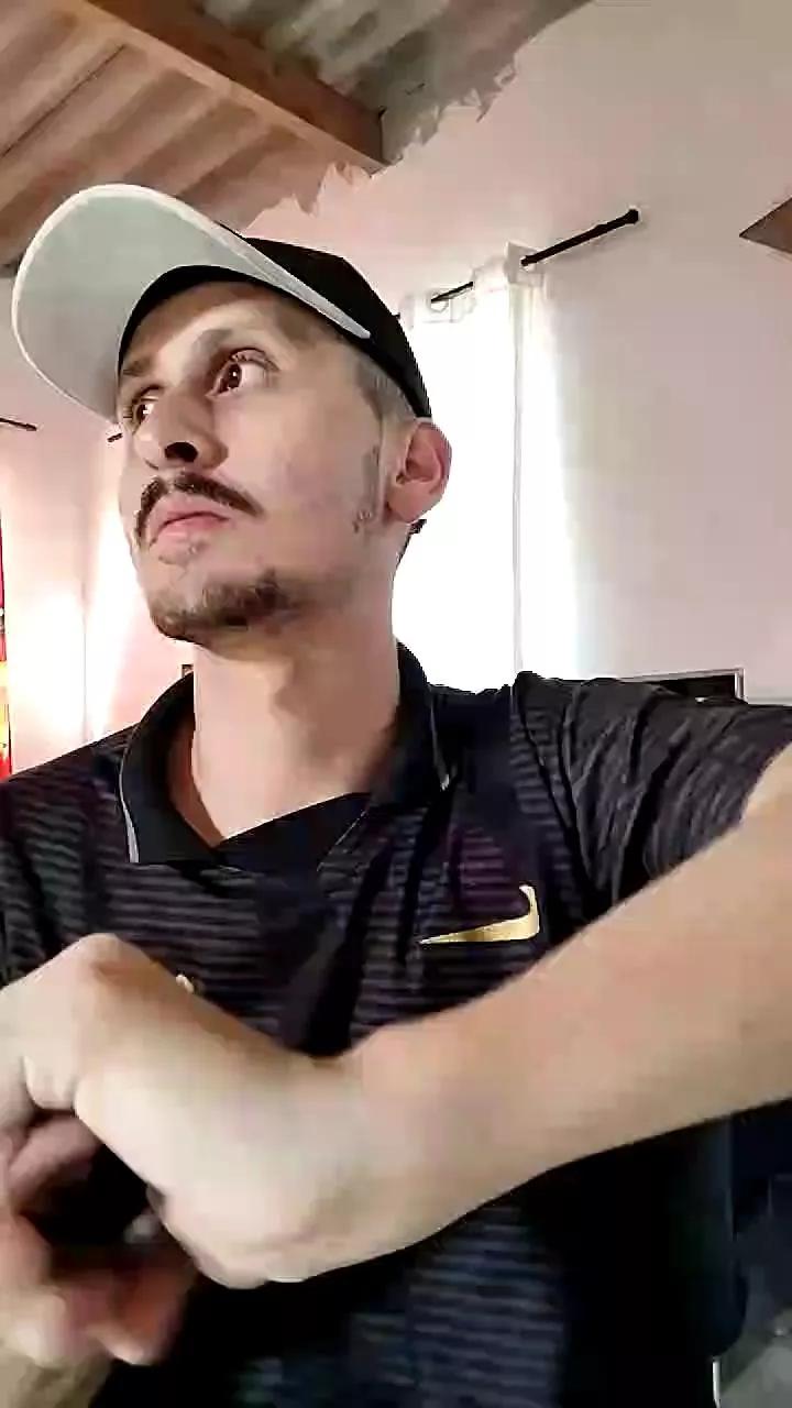 Alemaoroludo2 on Cam4 