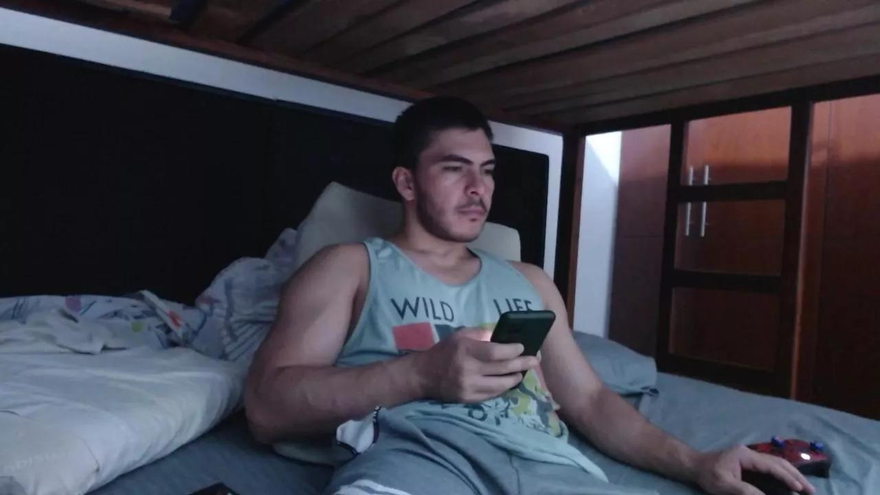 AlexS1998 on Cam4 