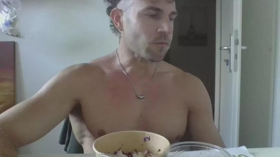 ALPHA_HUNK on Cam4 