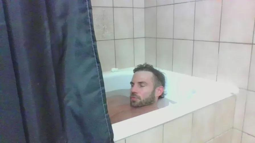 ALPHA_HUNK on Cam4 