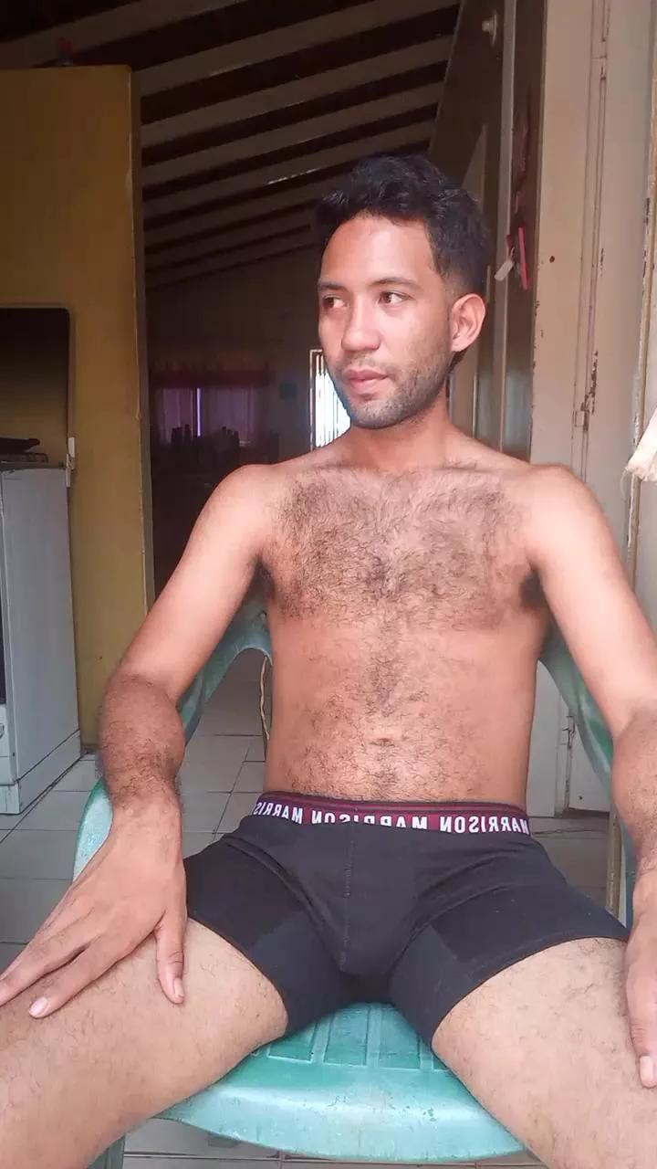 aly_pig_hot on Cam4 