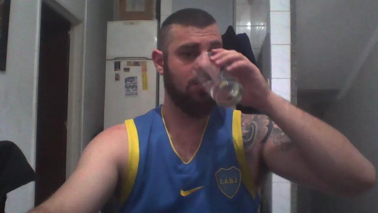 andrres_alm on Cam4 