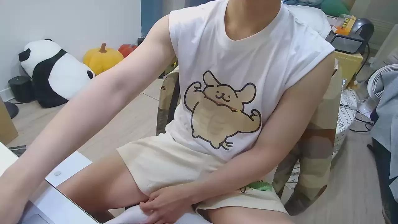 AnthroTW on Cam4 