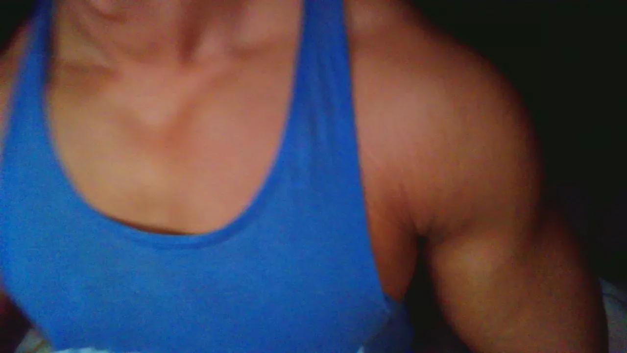 asiayoung on Cam4 