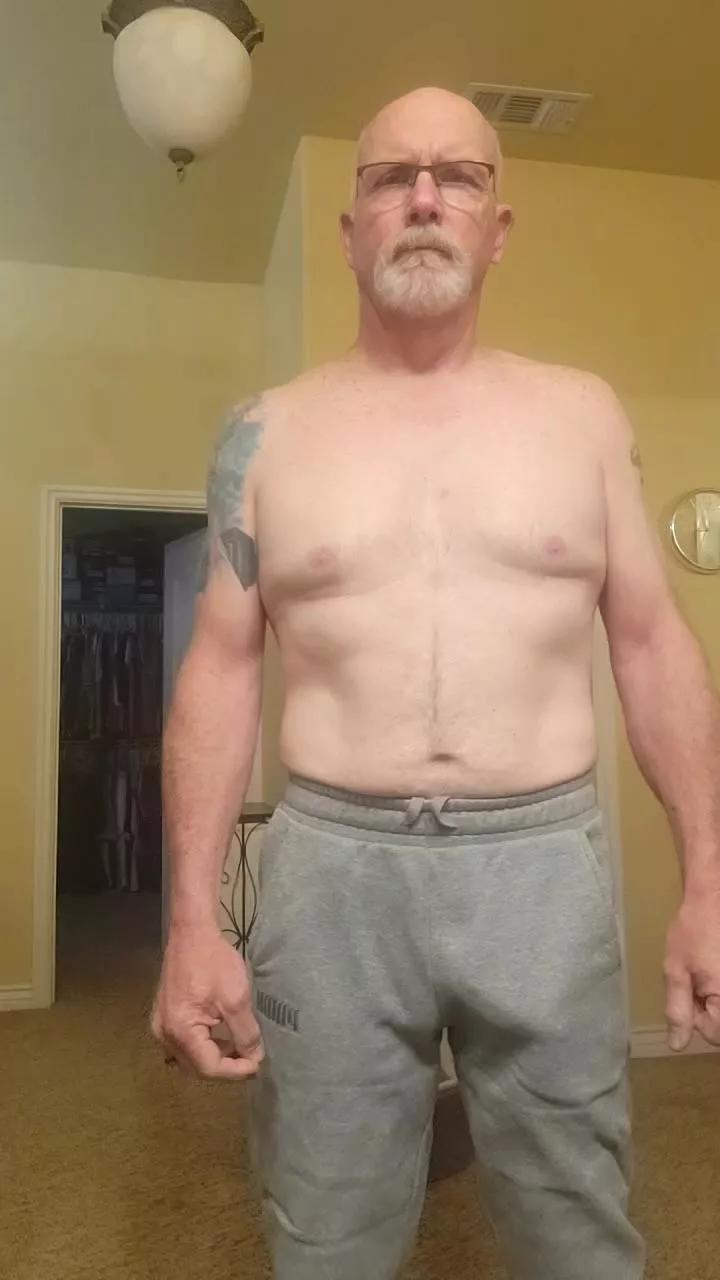 barebiker64 on Cam4 