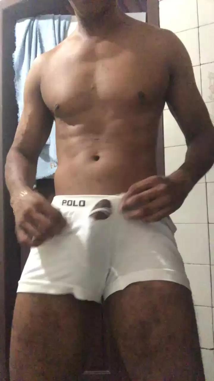 Batetoro on Cam4 