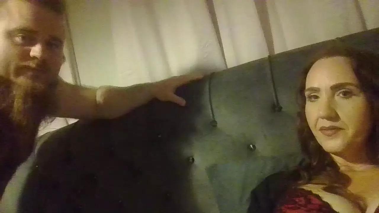 bear_and_milf on Cam4 