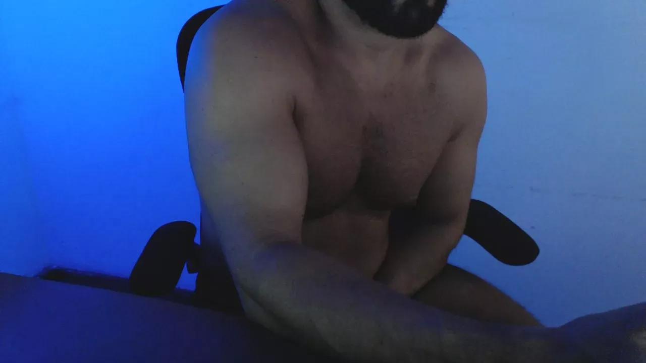 beard_man_sexy on Cam4 