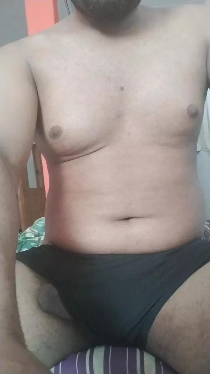 BernardoMineiro on Cam4 