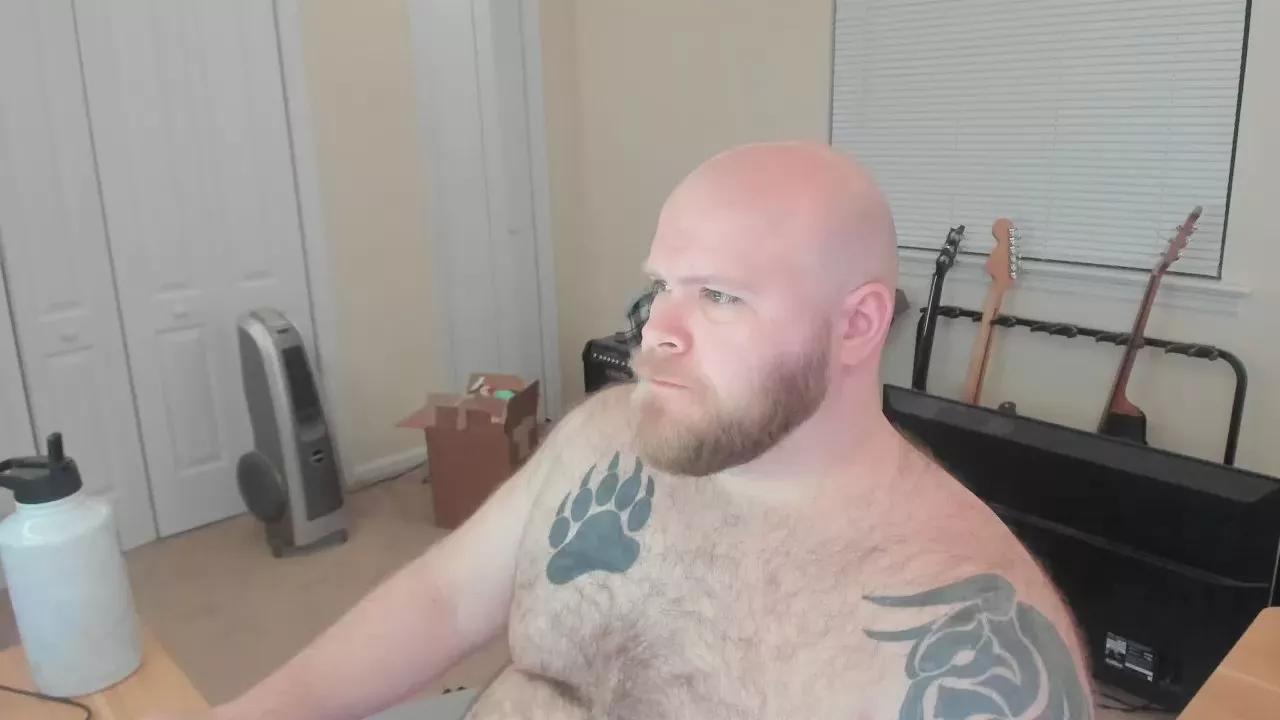 bigbear555 on Cam4 