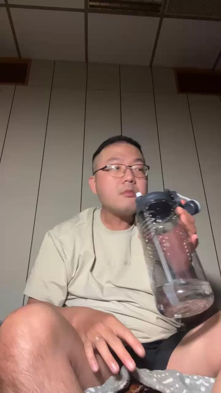 bigzhung on Cam4 