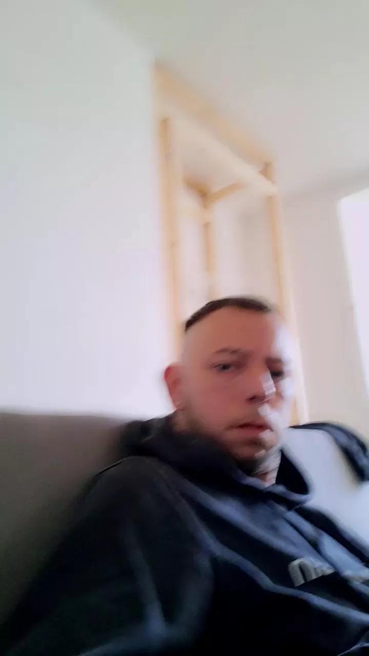 biladz_xxx on Cam4 