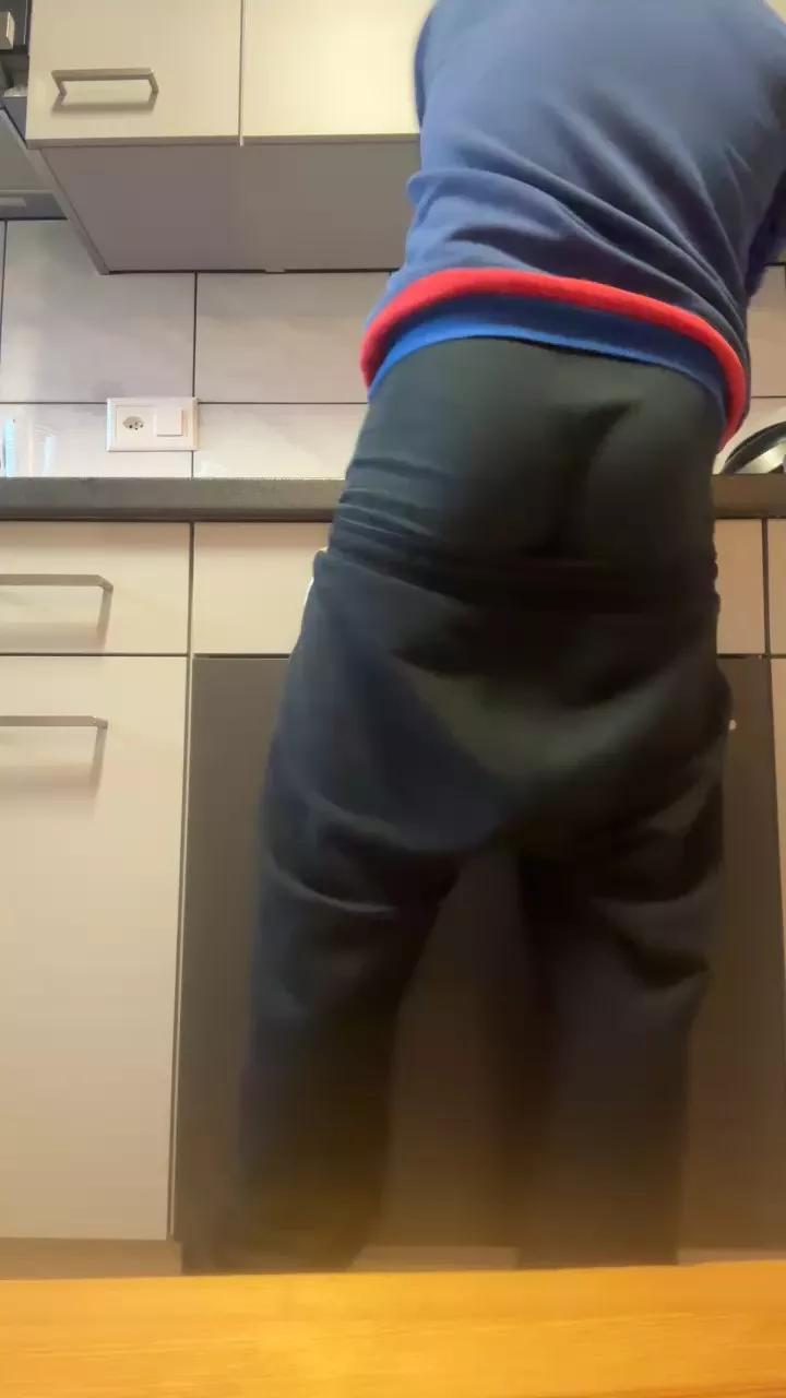 Bogosse444449 on Cam4 