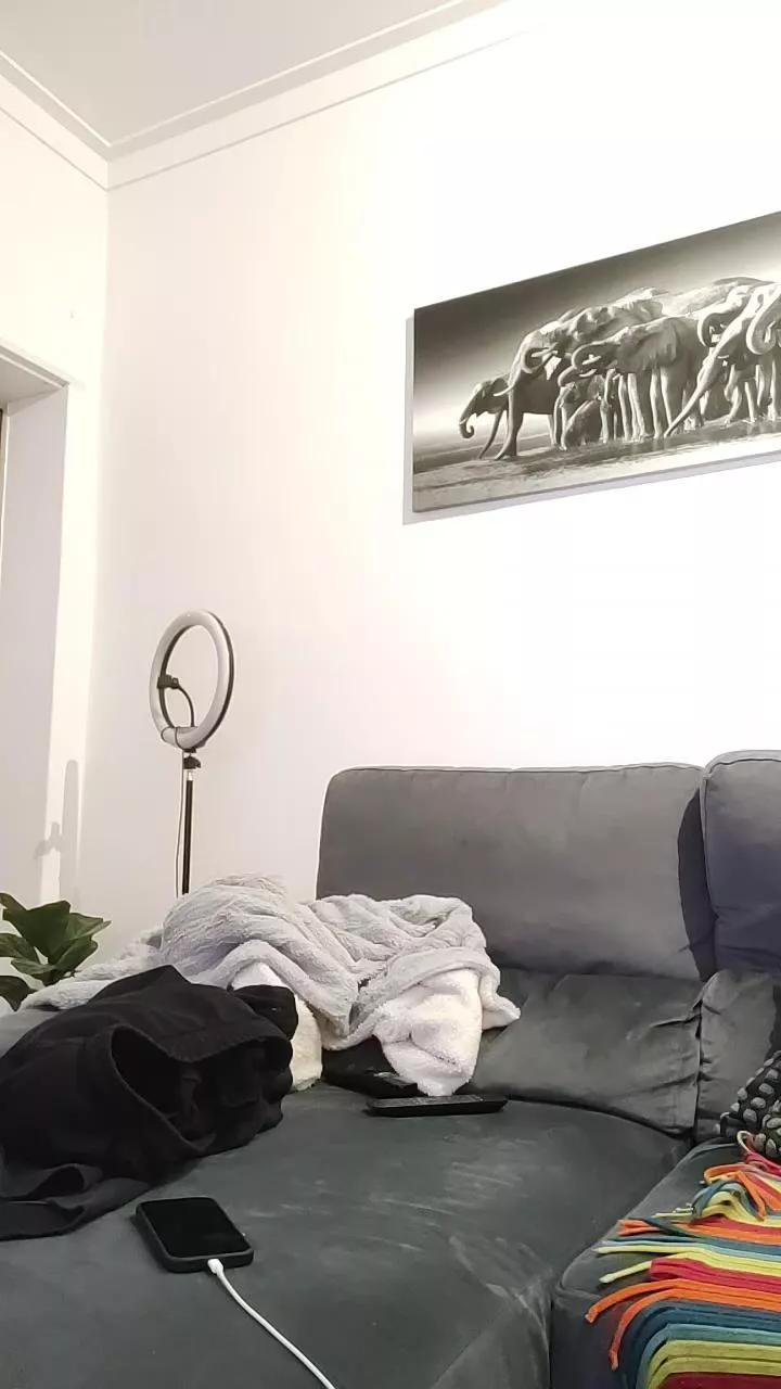 BrHornycouple on Cam4 