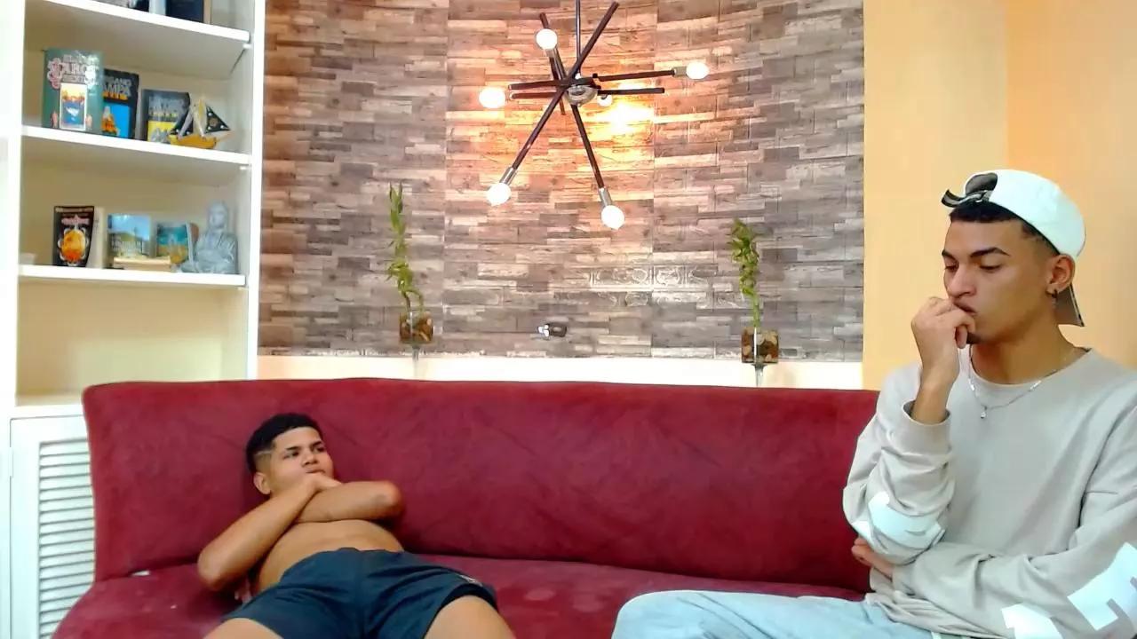 Brownie_Lovers on Cam4 