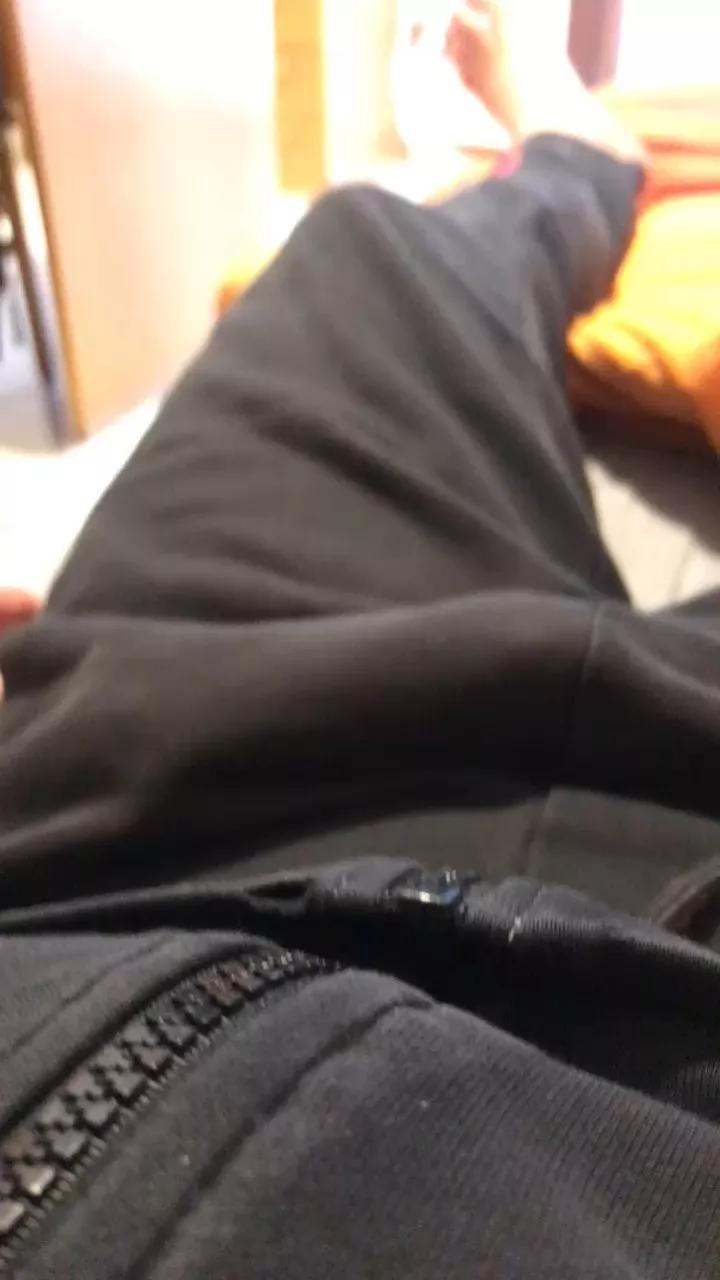 camo5xxx on Cam4 