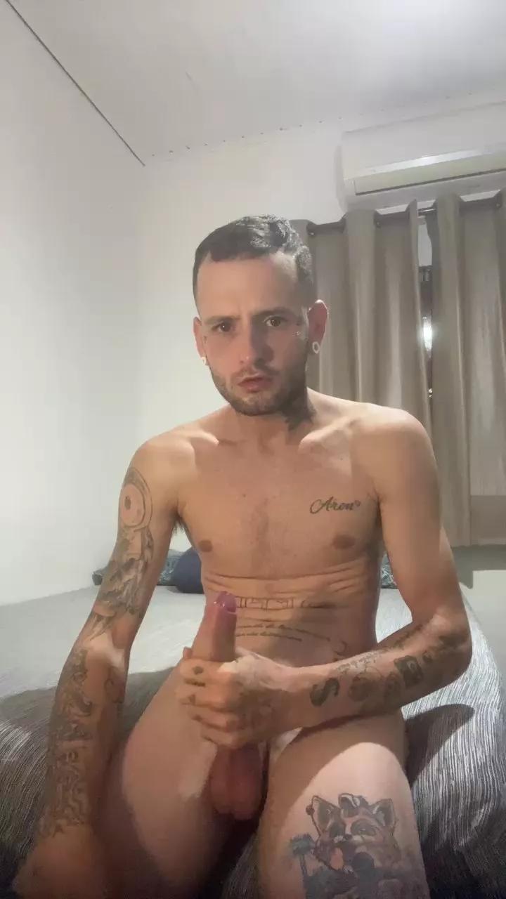 Carldot2 on Cam4 