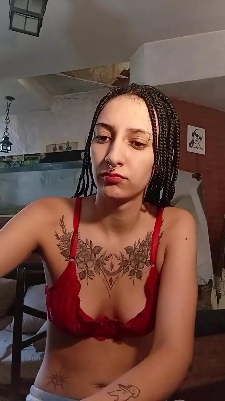 Chanell_19 on Cam4 