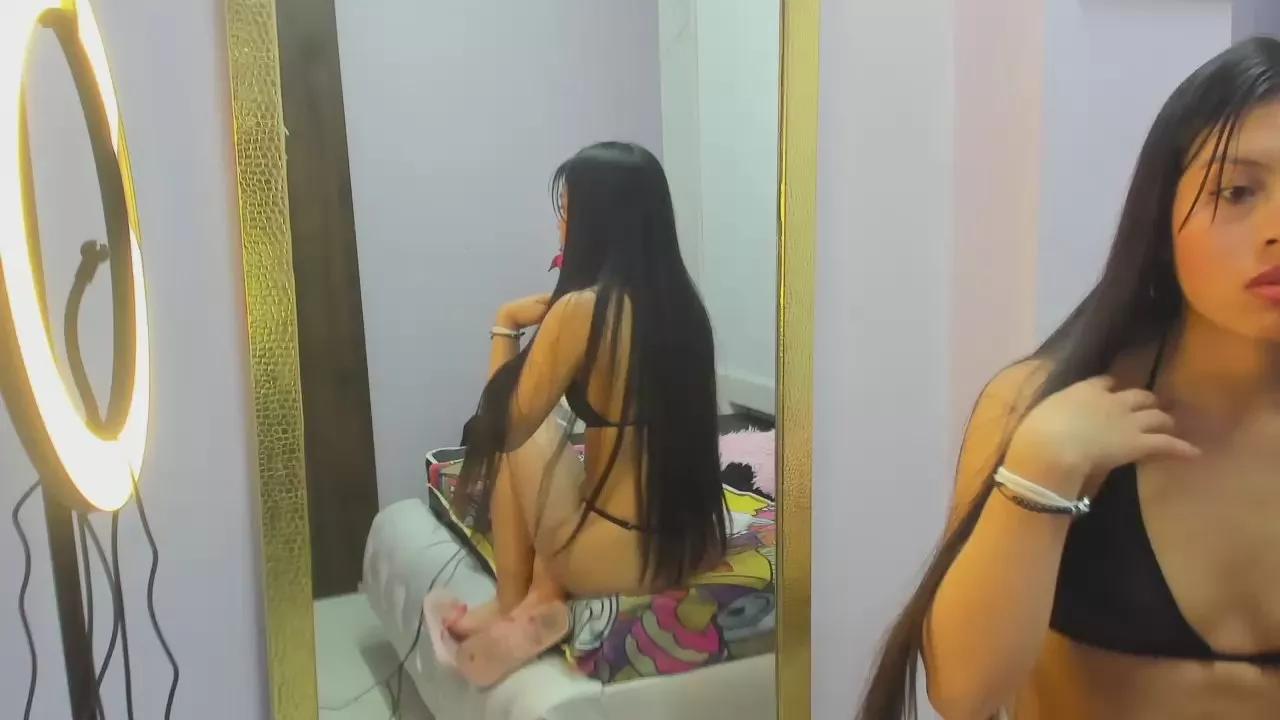Chloe_Martini on Cam4 