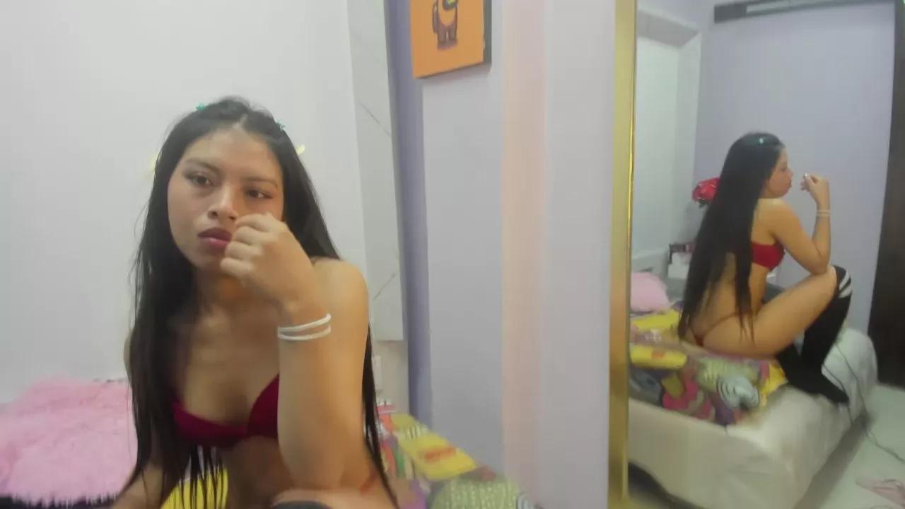 Chloe_Martini on Cam4 