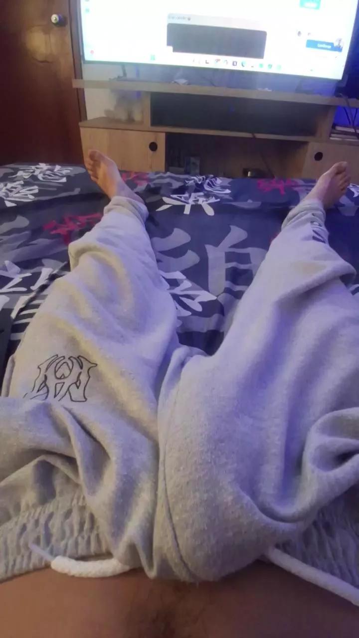 Clark_Jhonz on Cam4 