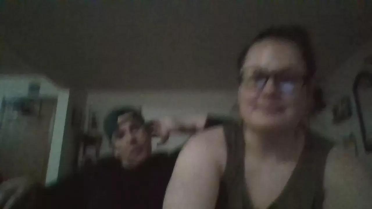 Cloudycouple4U on Cam4 