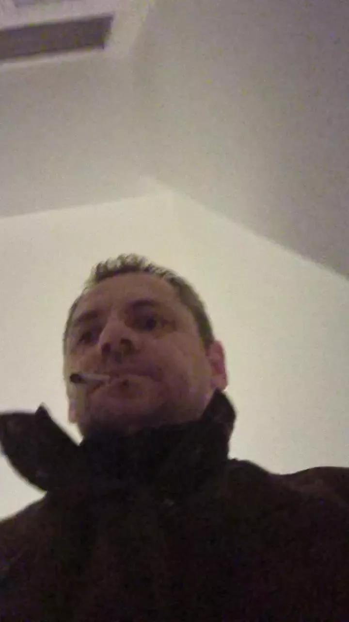 Coquinexhibx on Cam4 