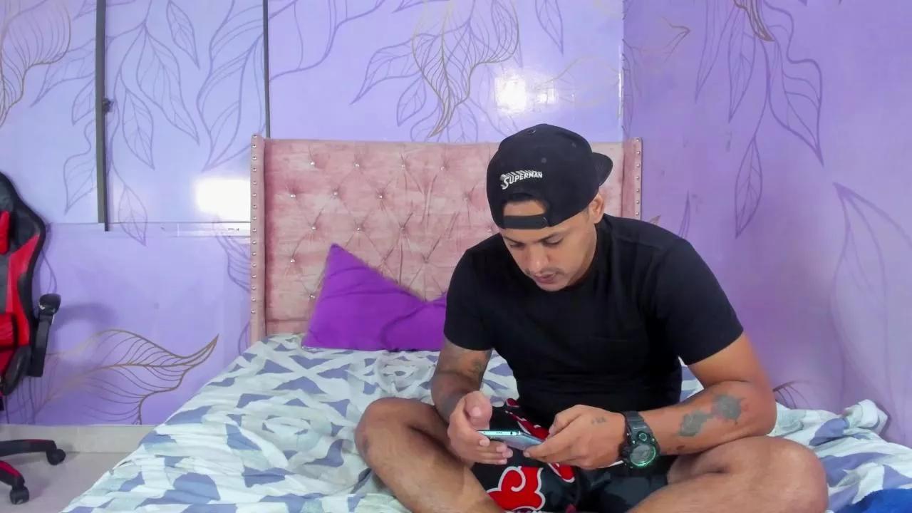 Couplehot_2024 on Cam4 
