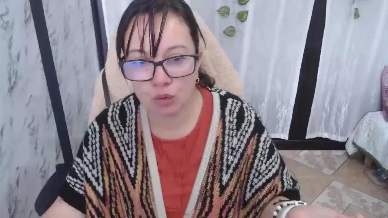 cristaljonnes_ on Cam4 